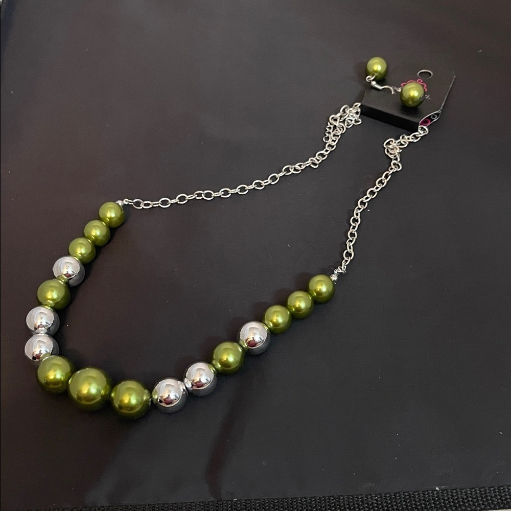 Paparazzi Green and Silver Bead Necklace Set